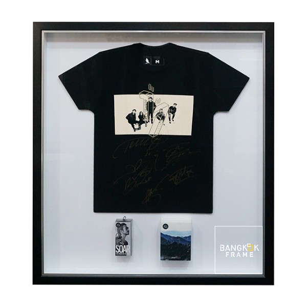 กรอบรูปโชว์เสื้อที่ระลึก